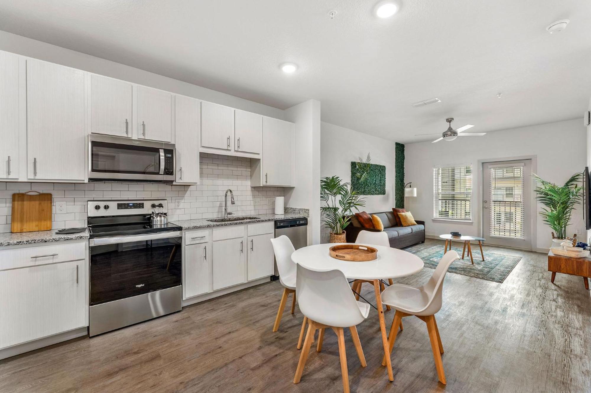Complete Lush Green Apartment 10 Min To Parks Pets Allowed, Resort-Style Amenities Orlando Zewnętrze zdjęcie
